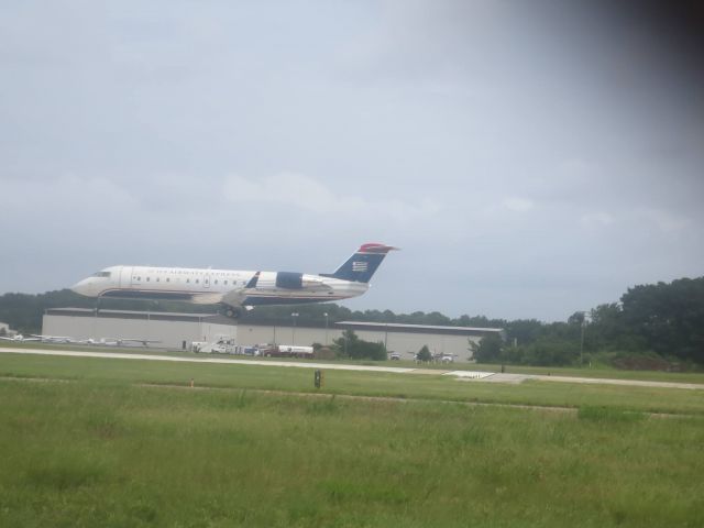 Canadair Regional Jet CRJ-200 (N427ZW)