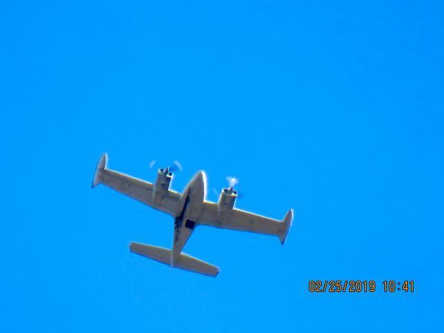 Cessna 310 (N1107Q)