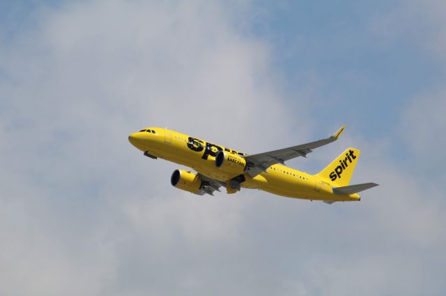 Airbus A320 (N906NK)