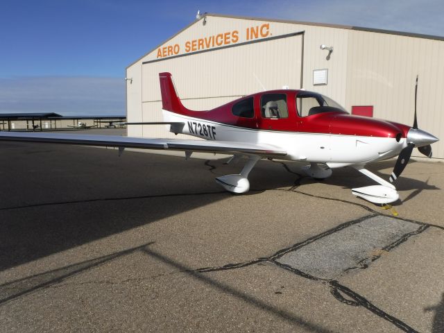 Cirrus SR-22 (N728TF) - Cirrus SR-22 (piston-single) at the Nampa Idaho Airport