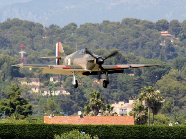 F-AZXR — - HAMKER HURRICANE SHORT FINAL 17 TO CANNES FRANCE