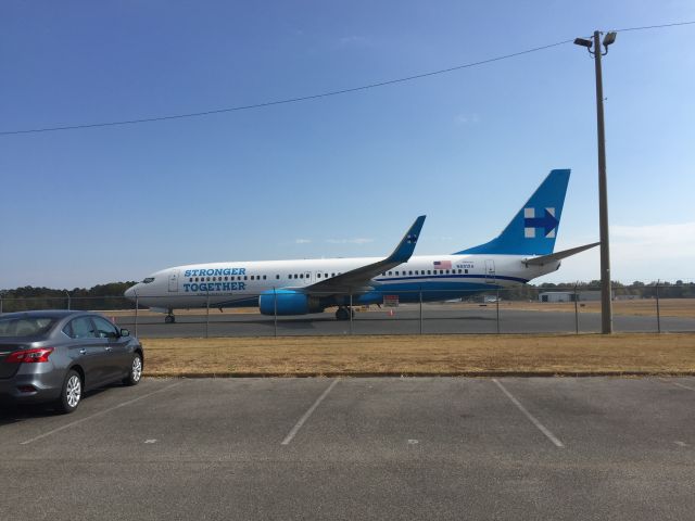 Boeing 737-800 (N881XA) - Hillary Clintons 737 in use as Dayton University charter to KTCL for NCAA basketball game with The University of Alabama Crimson Tide