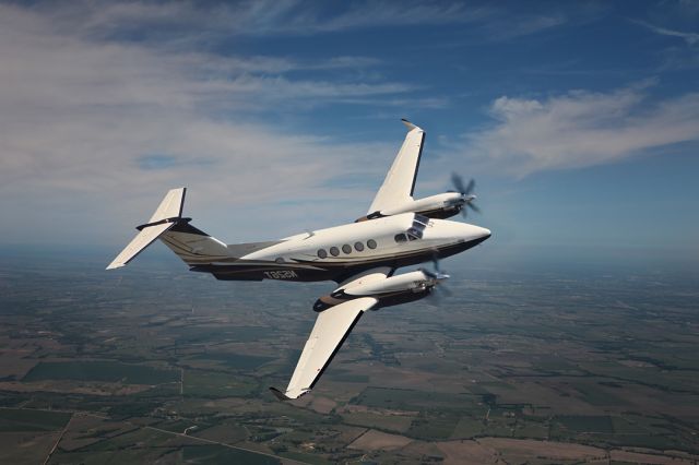 Beechcraft Super King Air 200 (N52GT)