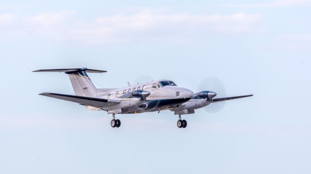 Beechcraft Super King Air 200 (VH-ZMW)