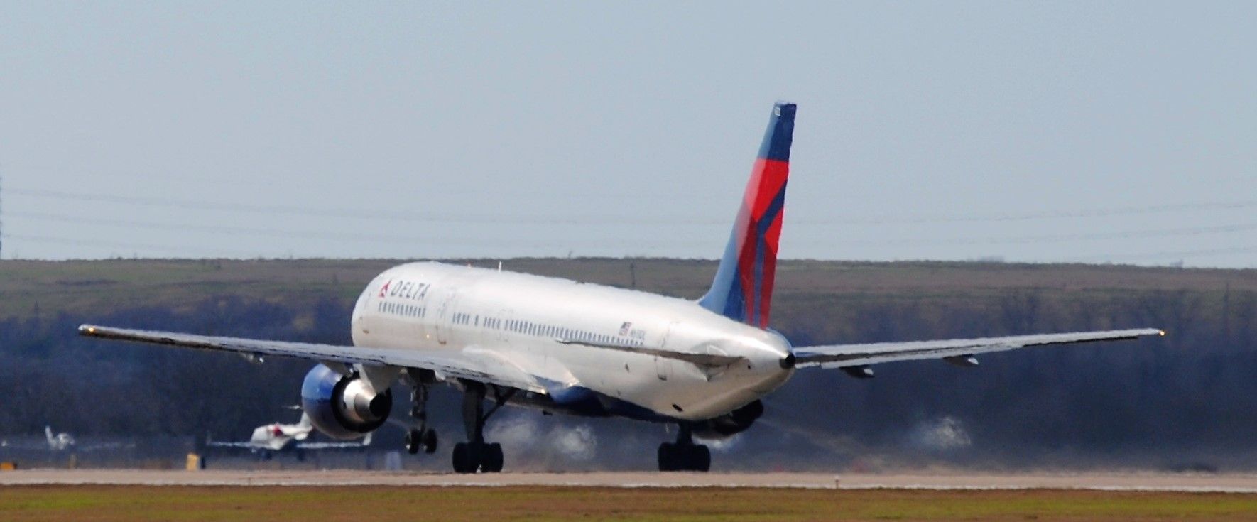 Boeing 757-200 (N633DL)