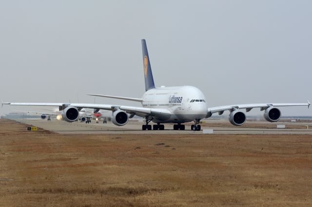 Airbus A380-800 (D-AIML)