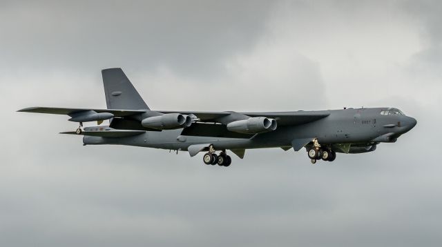 Boeing B-52 Stratofortress (60007) - This year I managed to catch some arrivals for Airshow London 2019. To our great pleasure this B52 was part of the static display. A big thanks to all the service men and women who brought so much hardware to the show!