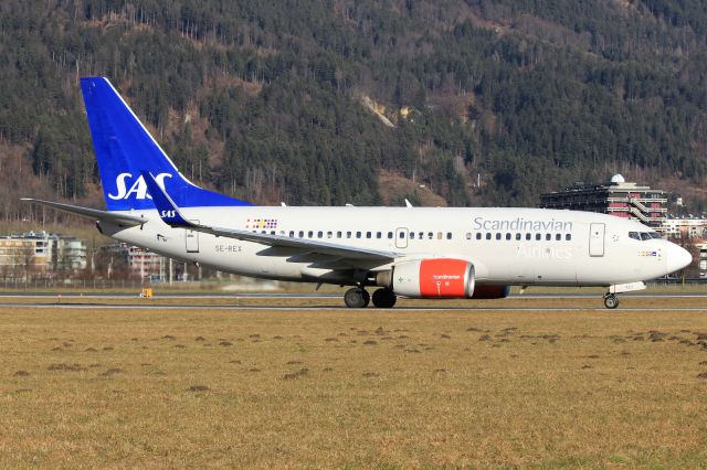 Boeing 737-700 (SE-REX)