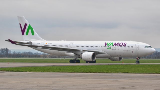 Airbus A330-200 (EC-MTT)