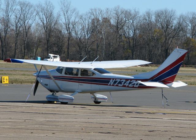 Cessna Skylane (N7342Q) - Parked at the Downtown Shreveport airport.