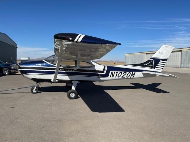 Cessna Skylane (N1020M)