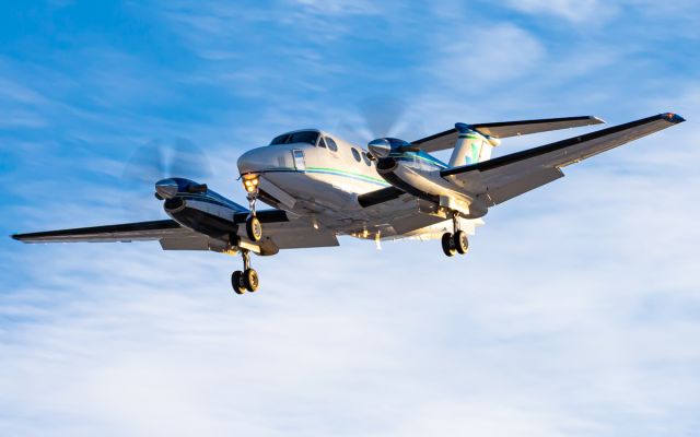 Beechcraft Super King Air 200 (C-GSWU)