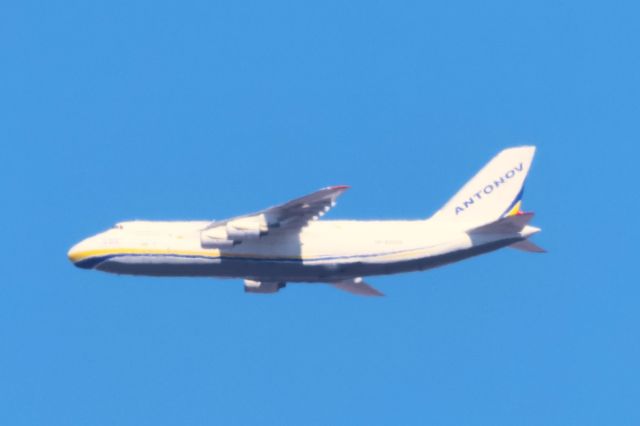 Antonov An-12 (UR-82029) - UR-82029 Antonov AN124 ADB3968 Vers Mirabel YMX. Altitude 2014 Mètres. Vitesse 476 KM/H. Survolant la ville de Lavaltrie QC. Le 17-04-2025 à 11:59.