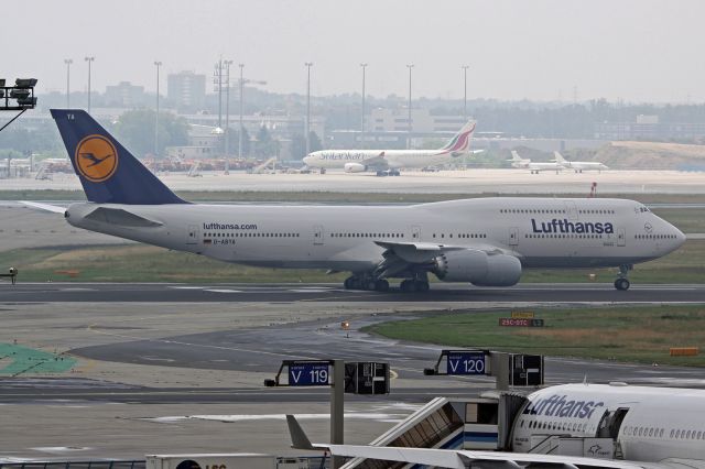 BOEING 747-8 (D-ABYA)