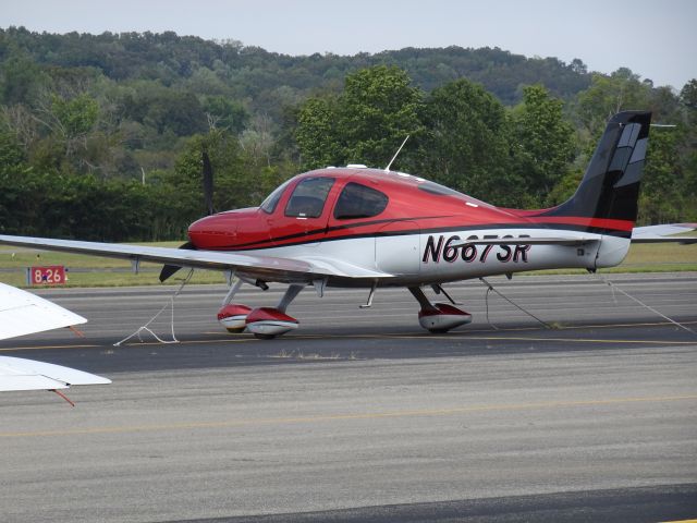 Cirrus SR-22 (N667SR)