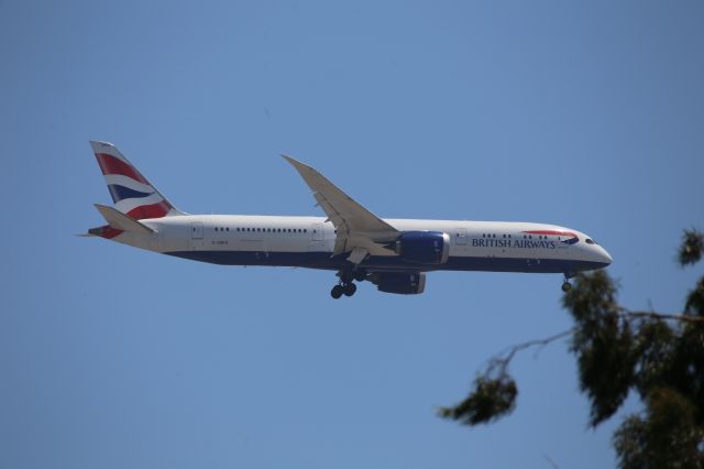 Boeing 787-9 Dreamliner (G-ZBKS)