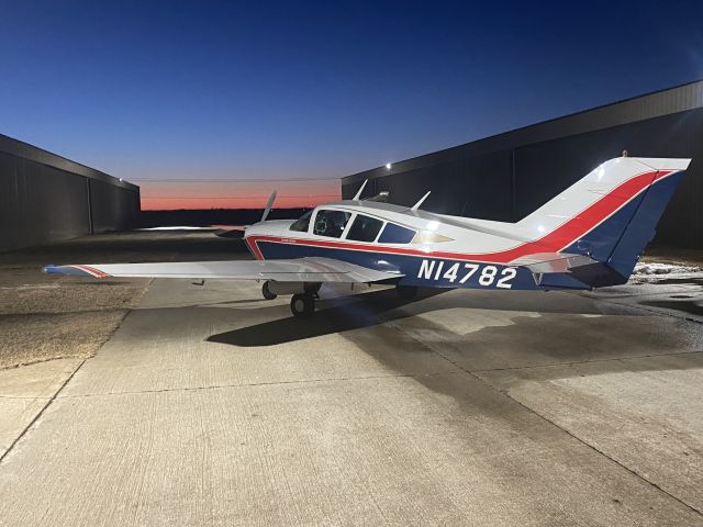 BELLANCA Viking (N14782) - Sunset at Sundance Airpark