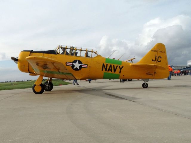 North American T-6 Texan (N9805C)