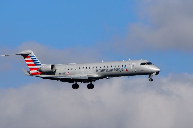 Canadair Regional Jet CRJ-200 (N514AE)