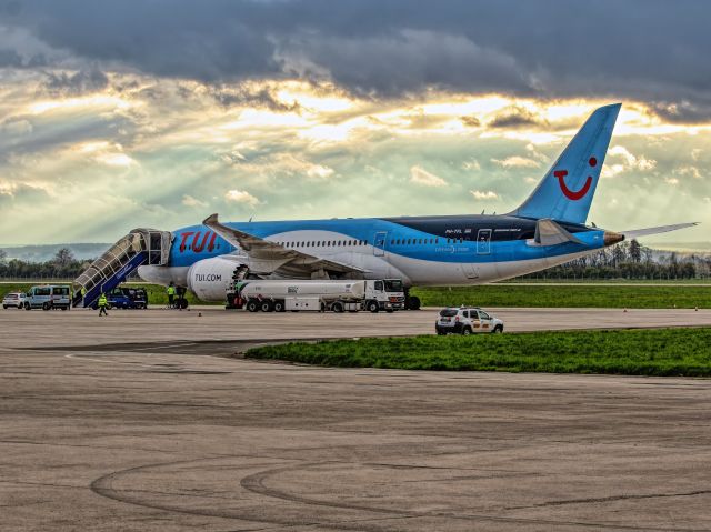 Boeing 787-8 (PH-TFL)