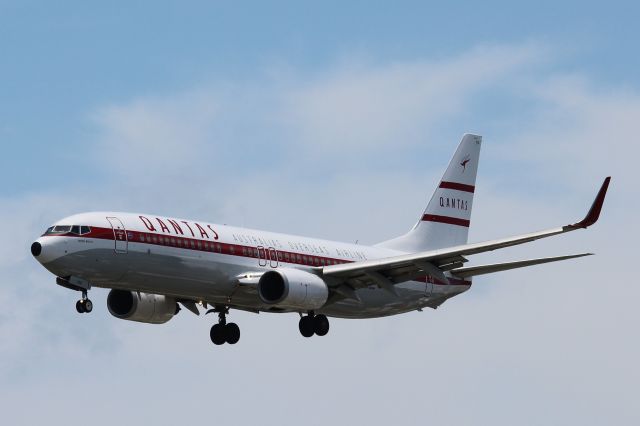 Boeing 737-800 (VH-VXQ)