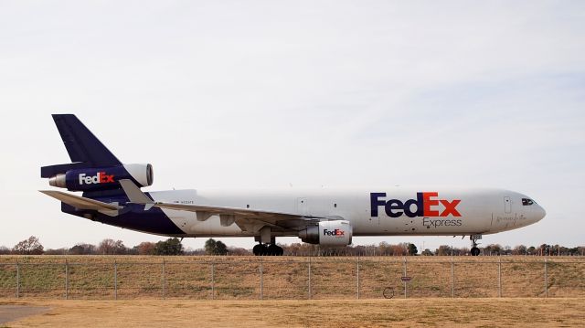 Boeing MD-11 (N523FE) - "David"