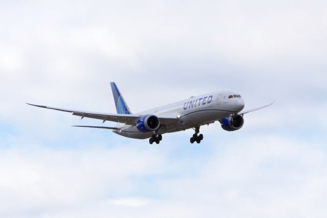 BOEING 787-10 Dreamliner (N14011)