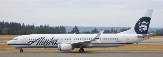 Boeing 737-900 (N402AS)