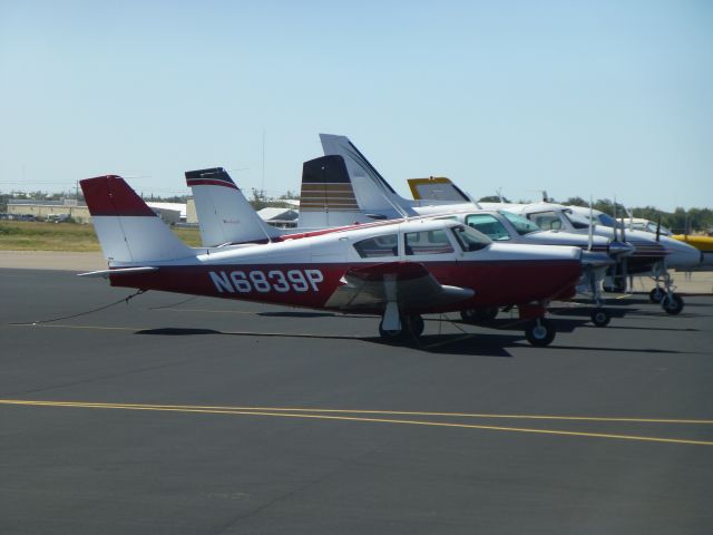 Piper PA-24 Comanche (N6839P)