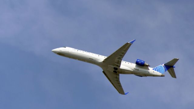 Canadair Regional Jet CRJ-700 (N535GJ)