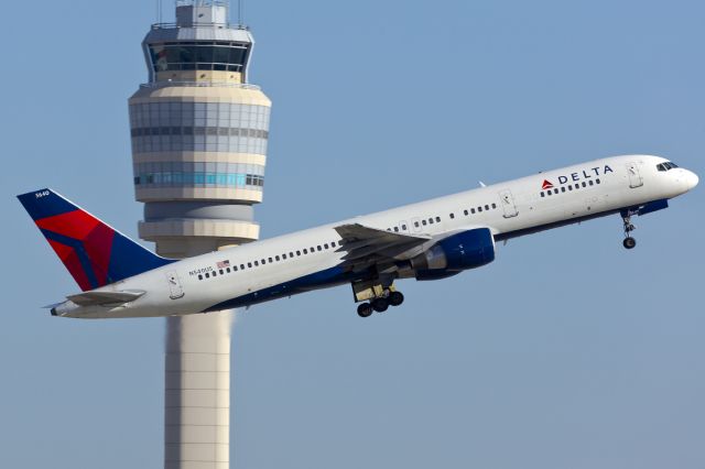 Boeing 757-200 (N540US)