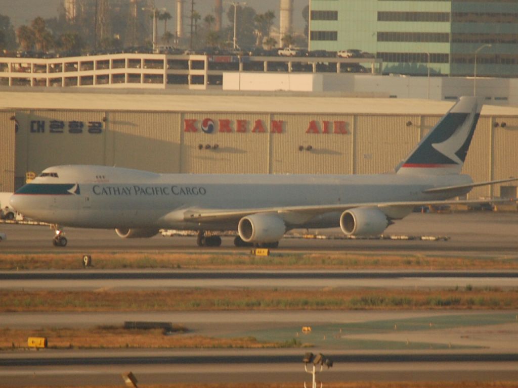 BOEING 747-8 (B-LJF) - Cathay Pacific Cargo 747-8F @ LAX.