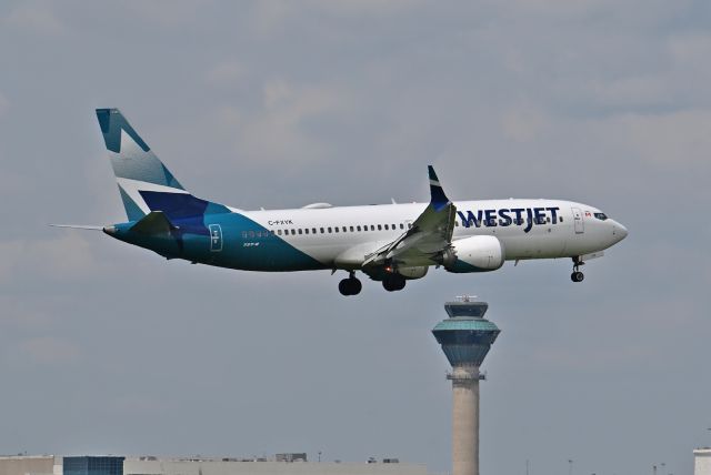 Boeing 737 MAX 8 (C-FXYK)
