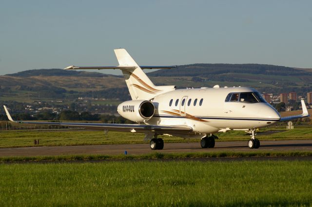 Hawker 800 (N144UV)