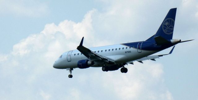 Embraer 170/175 (N175RS) - About to touch down is this 2006 Embraer 170LR in the August of 2024. Governor Walz of Minnesota is onboard for a campaign meetup with VP Harris in Philadelphia Pa.