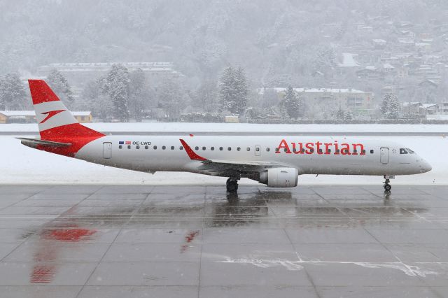 EMBRAER 195 (OE-LWD)