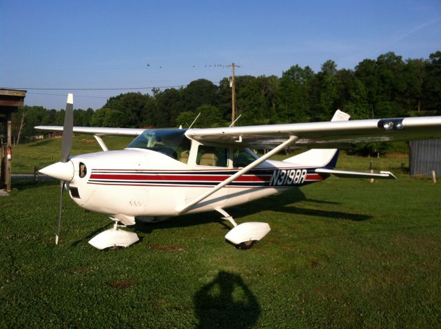 Cessna Skylane (N3198R)