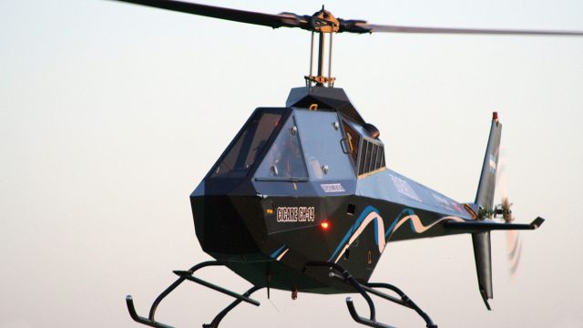 — — - Cicaré CH-1: fue el primer helicóptero que diseñó y construyó y voló el ingeniero argentino Augusto Cicaré en 1958, efectuando su primer vuelo fue en 1961. Esta máquina, al igual que su motor, fueron creados con materiales e instrumentos que se encontraban a su alcance en su taller agrícola, los cuales no eran propiamente materiales ni instrumentos aeronáuticos. El CICARE CH-1 se constituye en la primera aeronave de este tipo desarrollada y construida en Sudamérica.1​