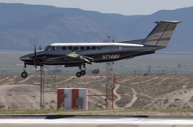 Beechcraft Super King Air 350 (N714MH)