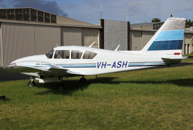 Piper Aztec (VH-ASH)