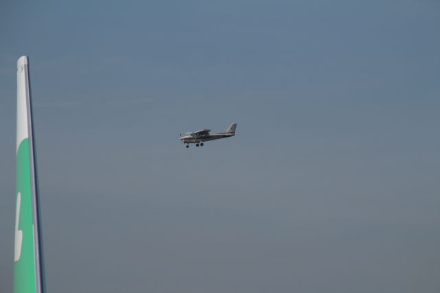 PH-BSF — - Cessna 172N Skyhawk of the Eindhoven Motorclub Aeroflying landing at Eindhoven Airport (Holland). (Saturday, October 13th, 2018)