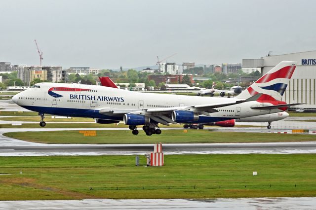 Boeing 747-400 (G-BNLN)