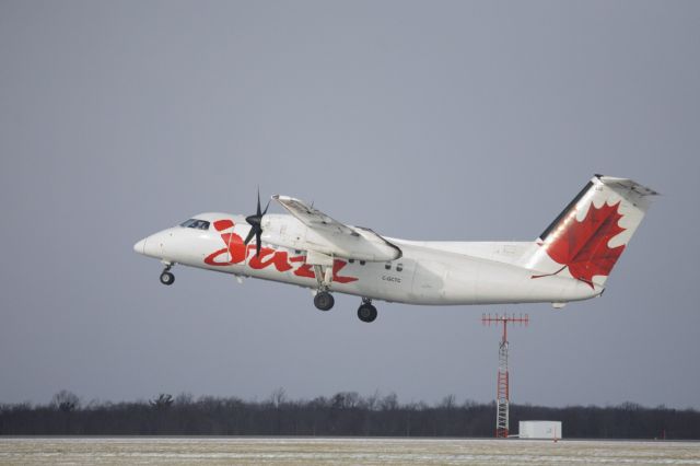 de Havilland Dash 8-100 (C-GCTC) - Dash 8 departs Kingston for Toronto Pearson off Runway 25