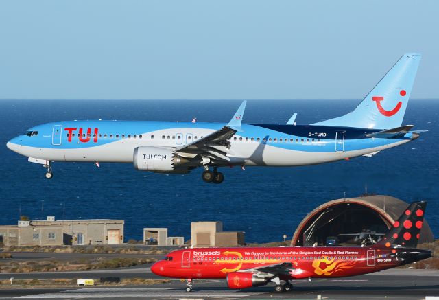 Boeing 737 MAX 8 (G-TUMD)