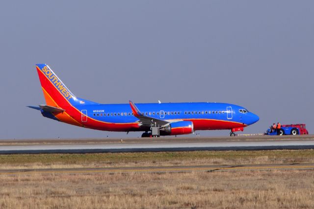 BOEING 737-300 (N624SW)