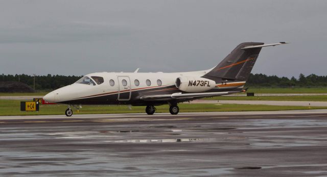 Beechcraft Beechjet (N473FL) - Taxiing in to park. 