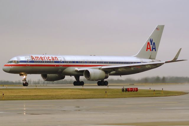 Boeing 757-200 (N193AN)