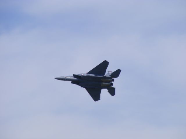 — — - F-15E Strike Eagle performs at Wings Over Whiteman