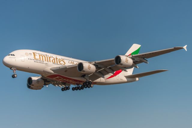 Airbus A380-800 (A6-EDD) - EK418 arriving from BKK