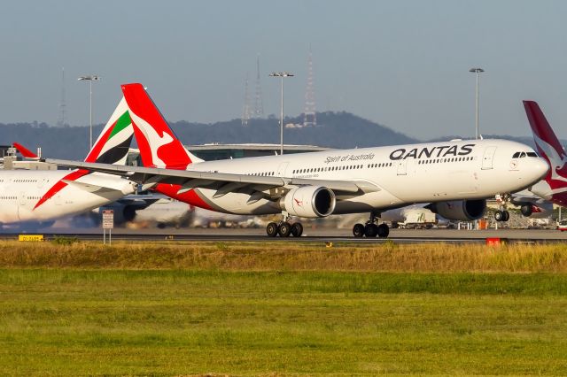 Airbus A330-300 (VH-QPJ)